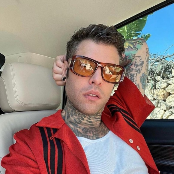New! Authentic Gucci Sunglasses - Picture 12 of 13